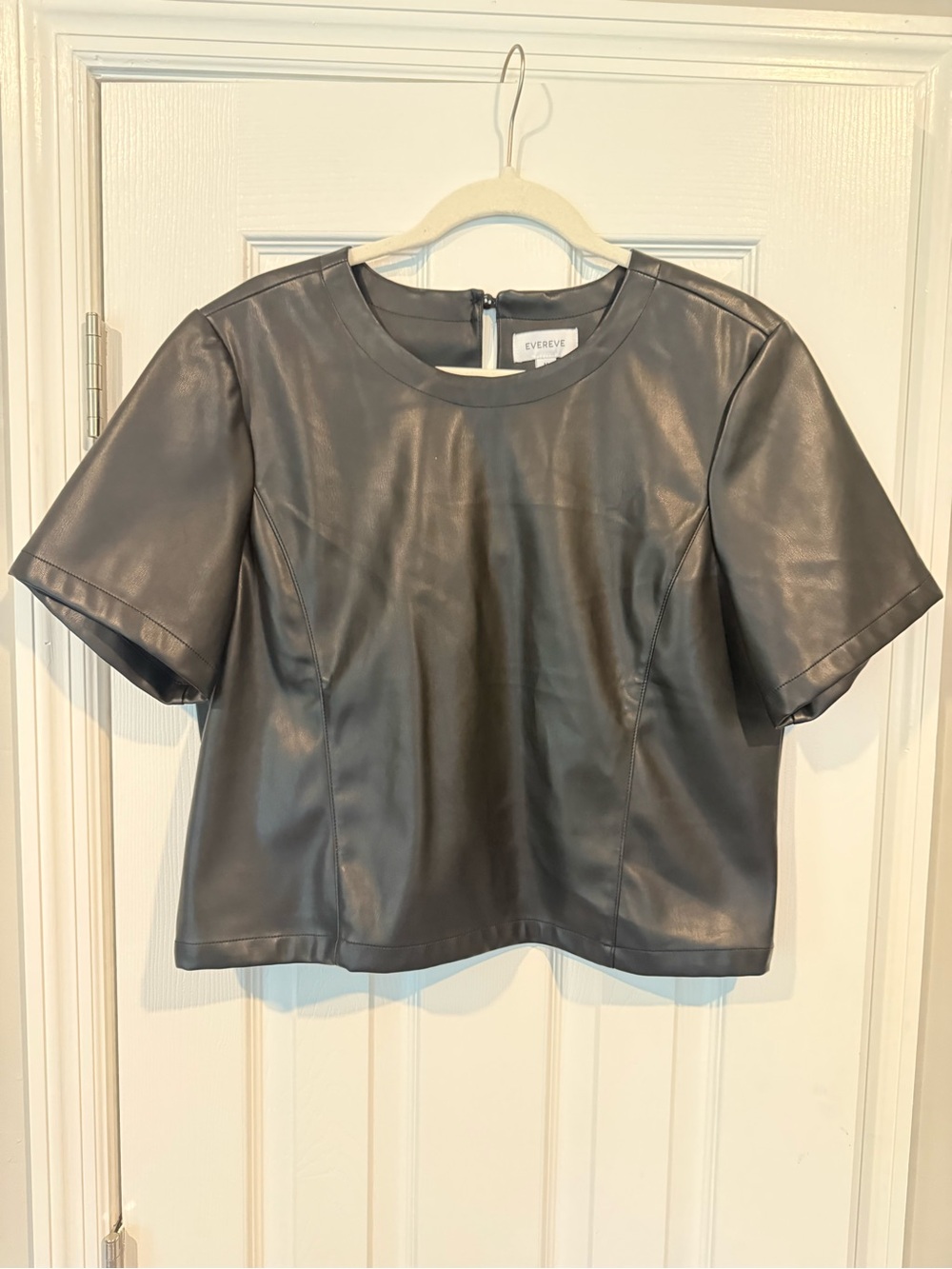 EVEREVE Black Faux Leather Short Sleeve Top Medium